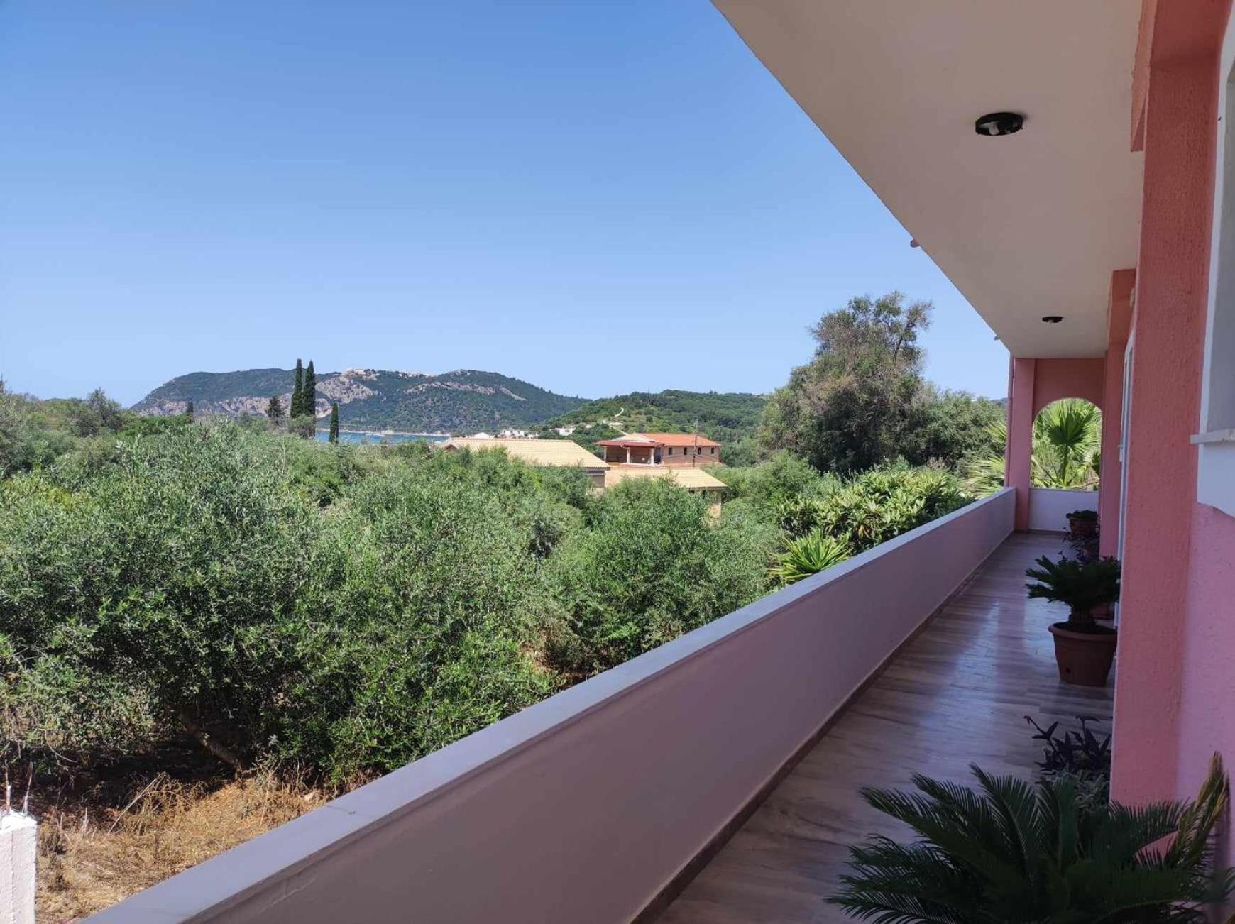 Отель Marianna House Агиос-Георгиос-Пагон Экстерьер фото